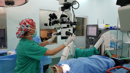 Ophthalmological Clinic Doctor Low